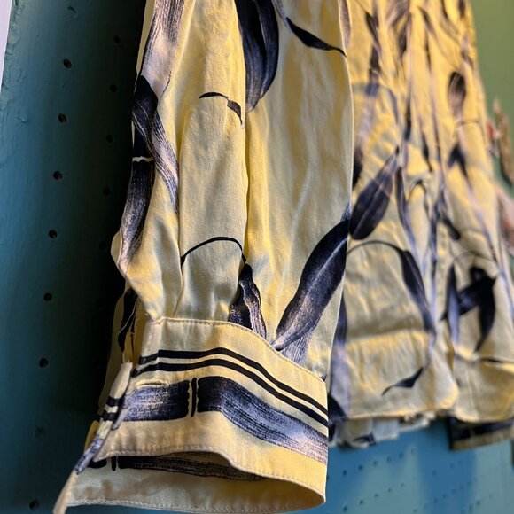 Starrington 100% Silk Blouse - Picture 3 of 3